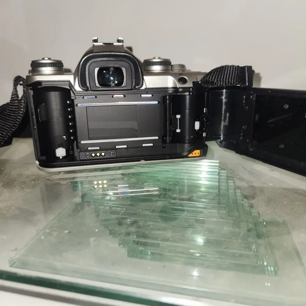 Vintage Pentax 35mm ZXM Camera with SMC 1:4-5.6 35-80mm lens case
